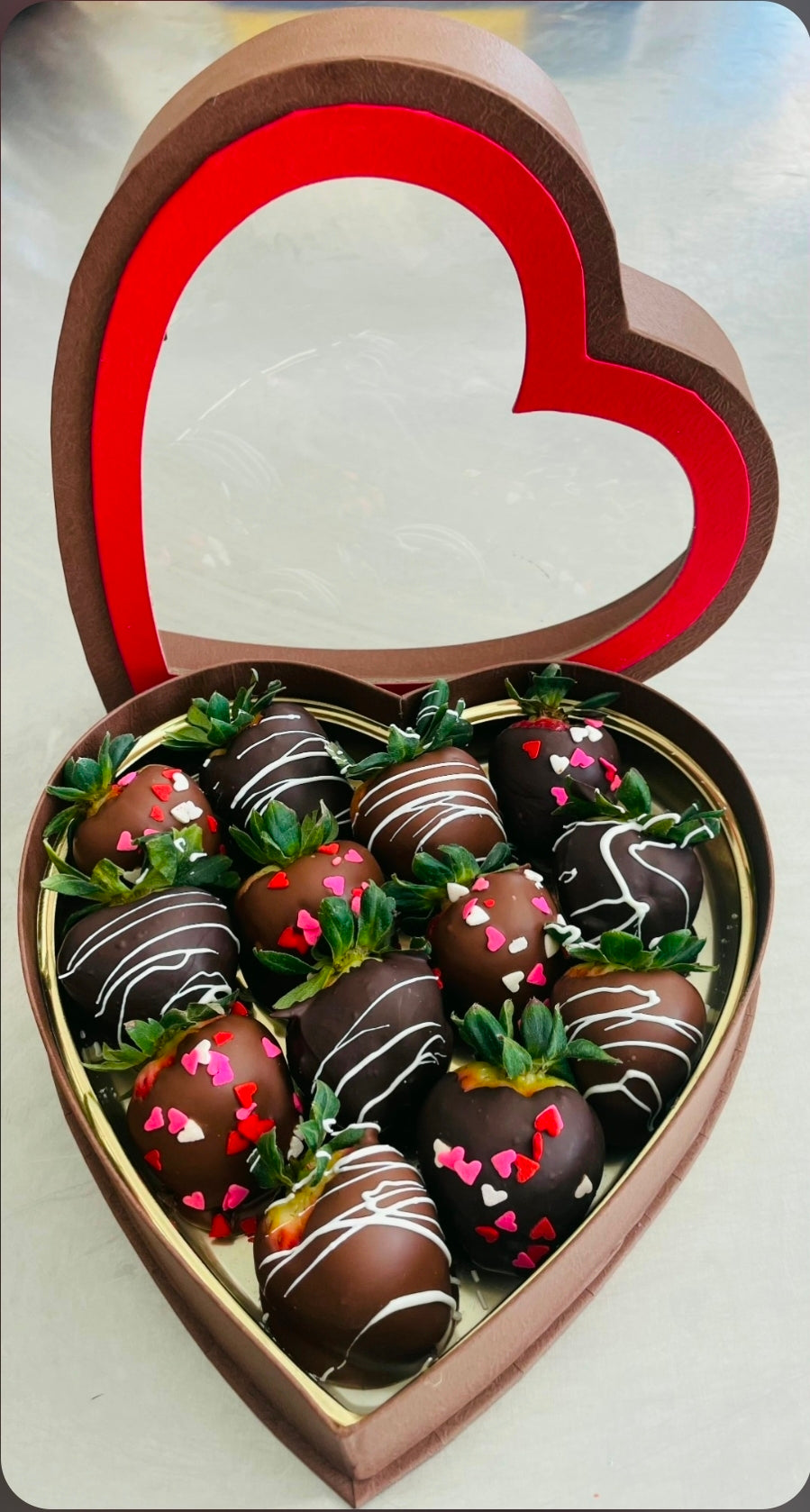 Chocolate Covered Strawberries (in store pickup only)